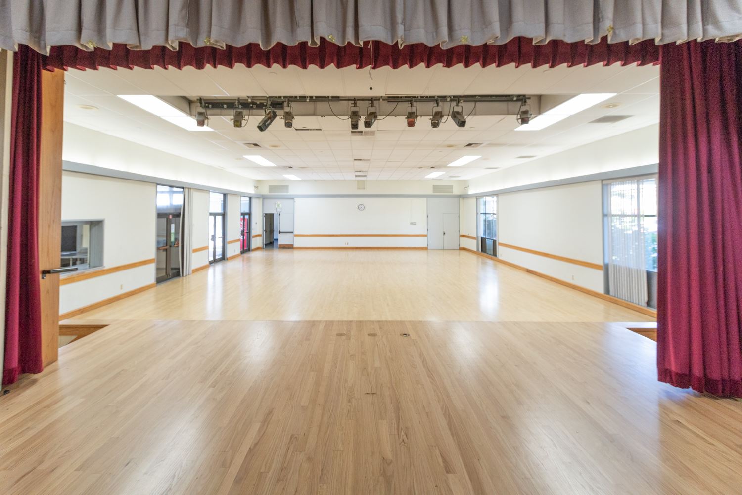 Photo of King Center Assembly Room Stage