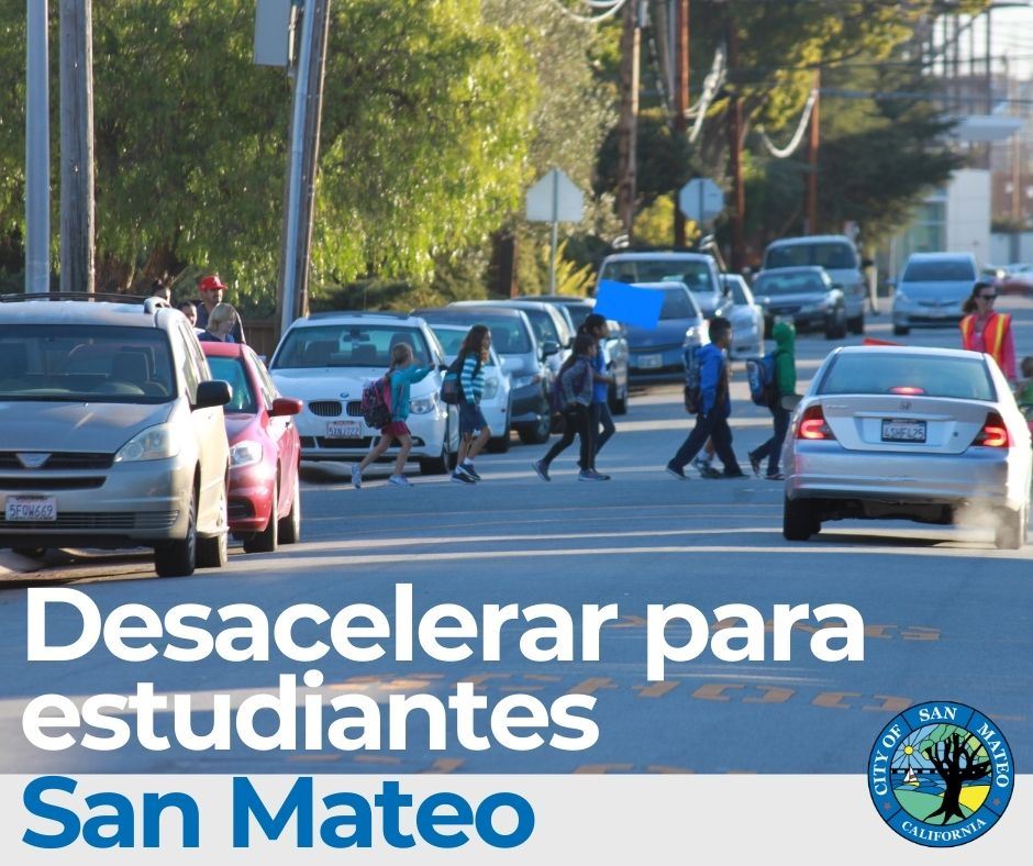 Desacelerar para estudiantes cruzando la calle